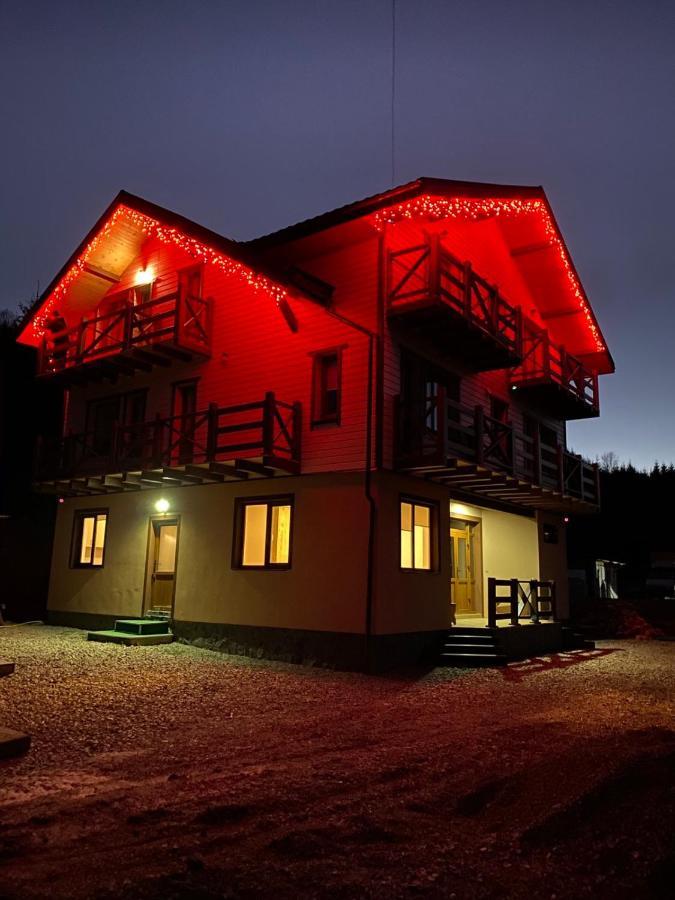 Hotel Hirska Kazka à Polyanitsa Popovichevskaya Extérieur photo