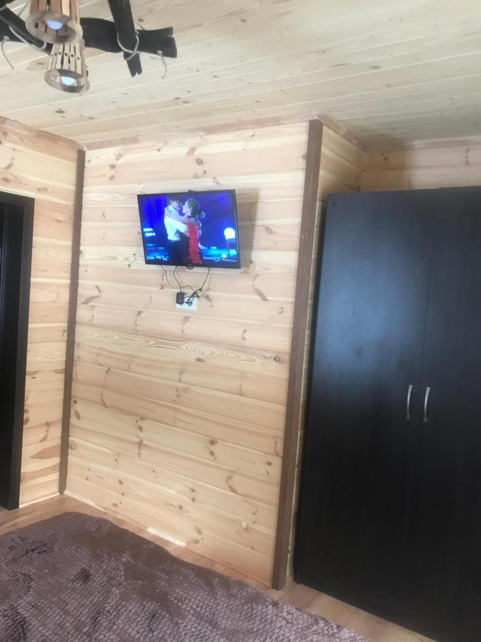 Hotel Hirska Kazka à Polyanitsa Popovichevskaya Extérieur photo