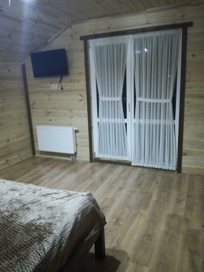 Hotel Hirska Kazka à Polyanitsa Popovichevskaya Extérieur photo